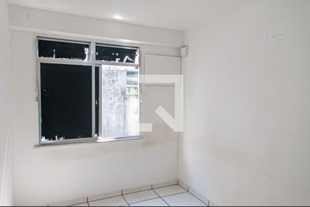 Quarto 2 de apartamento para alugar com 2 quartos, 51m² em Taquara, Rio de Janeiro