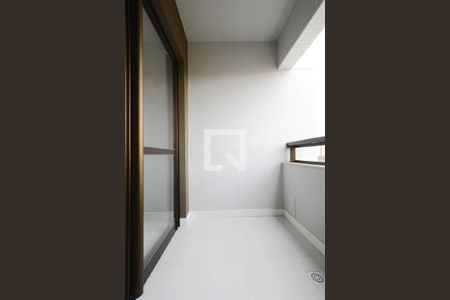 Varanda de apartamento para alugar com 2 quartos, 62m² em Coloninha, Florianópolis