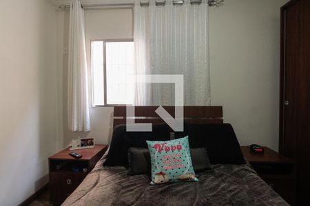 Casa à venda com 200m², 3 quartos e 2 vagas Casa à venda com 200m², 3 quartos e 2 vagasSuíte