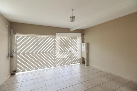 Casa à venda com 200m², 3 quartos e 2 vagas Casa à venda com 200m², 3 quartos e 2 vagasGaragem