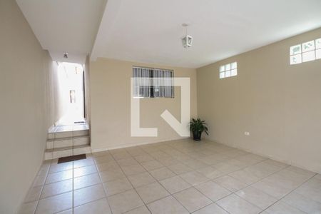 Casa à venda com 200m², 3 quartos e 2 vagas Casa à venda com 200m², 3 quartos e 2 vagasGaragem