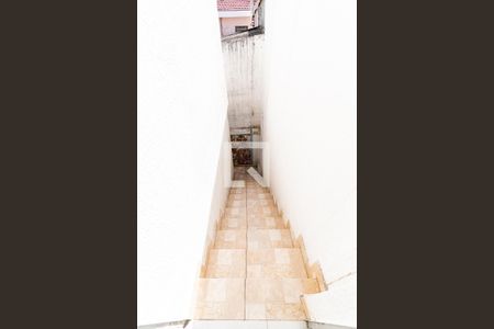 Casa à venda com 40m², 2 quartos e 1 vagaEscada
