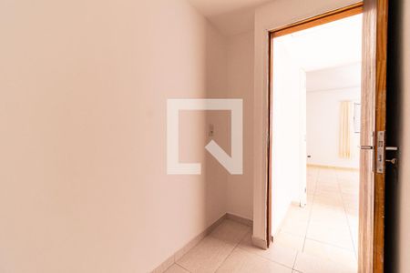 Casa à venda com 40m², 2 quartos e 1 vagaCorredor