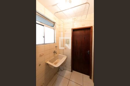 Apartamento para alugar com 67m², 3 quartos e 1 vagaÁrea de Serviço