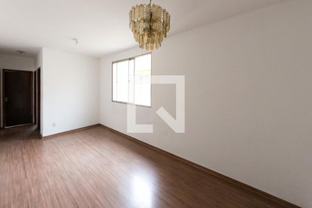 Sala de apartamento para alugar com 3 quartos, 67m² em Carlos Prates, Belo Horizonte