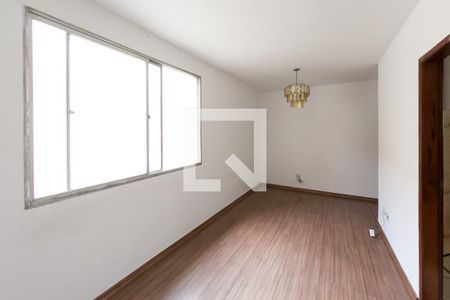 Sala de apartamento para alugar com 3 quartos, 67m² em Carlos Prates, Belo Horizonte