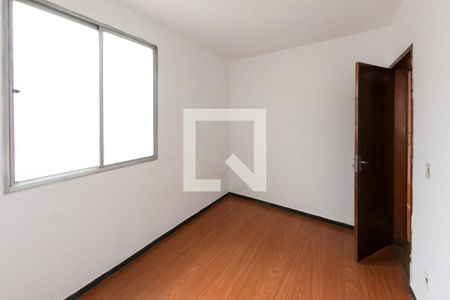 Quarto 2 de apartamento para alugar com 3 quartos, 67m² em Carlos Prates, Belo Horizonte