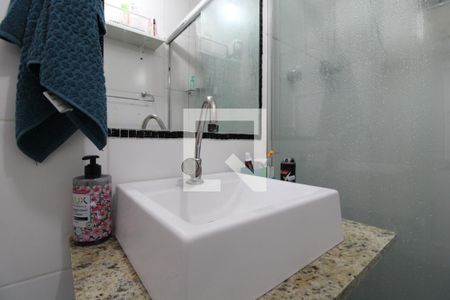 Pia do Banheiro de casa para alugar com 1 quarto, 30m² em Cidade Monções, São Paulo