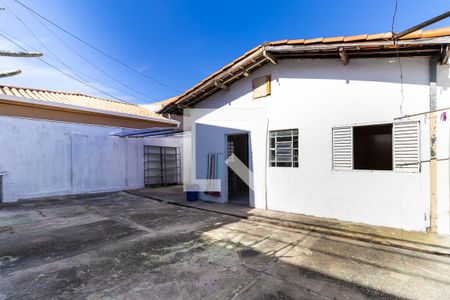 Casa para alugar com 150m², 2 quartos e 3 vagasQuintal
