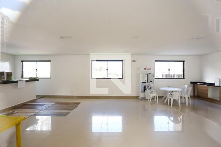 Apartamento à venda com 43m², 2 quartos e sem vagaÁrea comum - Salão de festas