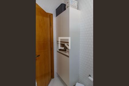 Casa à venda com 240m², 2 quartos e 2 vagasBanheiro