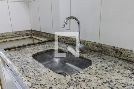Apartamento para alugar com 51m², 2 quartos e 1 vaga Apartamento para alugar com 51m², 2 quartos e 1 vagaCozinha Pia