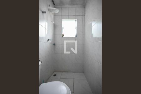 Casa à venda com 175m², 3 quartos e 2 vagasBanheiro suíte 1