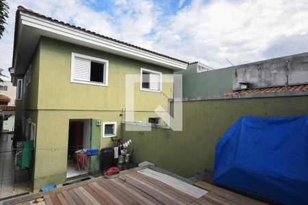 Casa à venda com 175m², 3 quartos e 2 vagasFachada posterior
