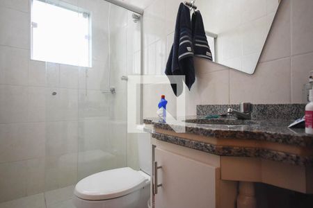 Casa à venda com 175m², 3 quartos e 2 vagasBanheiro suíte 2