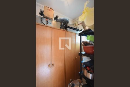 Casa à venda com 175m², 3 quartos e 2 vagasQuarto de serviço