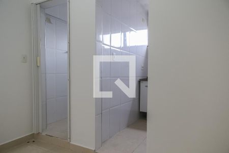 Sala de kitnet/studio para alugar com 1 quarto, 35m² em Boqueirão, Santos