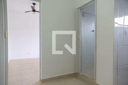 Sala de kitnet/studio para alugar com 1 quarto, 35m² em Boqueirão, Santos