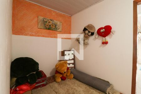Casa à venda com 140m², 2 quartos e 2 vagas Casa à venda com 140m², 2 quartos e 2 vagasCorredor