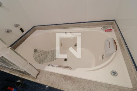 Casa à venda com 140m², 2 quartos e 2 vagas Casa à venda com 140m², 2 quartos e 2 vagasBanheiro da Suíte