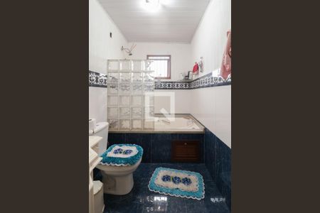Casa à venda com 140m², 2 quartos e 2 vagas Casa à venda com 140m², 2 quartos e 2 vagasBanheiro da Suíte