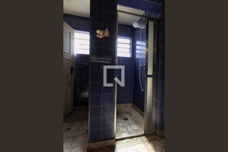 Casa à venda com 240m², 2 quartos e 3 vagas Casa à venda com 240m², 2 quartos e 3 vagasBanheiro