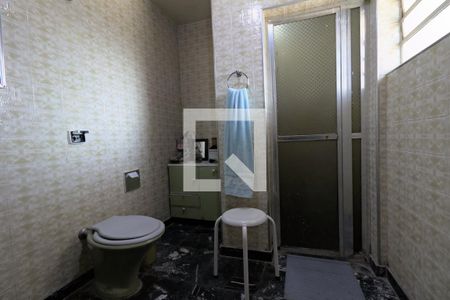 Casa à venda com 240m², 2 quartos e 3 vagas Casa à venda com 240m², 2 quartos e 3 vagasBanheiro da Suíte