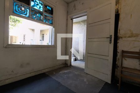 Casa à venda com 240m², 2 quartos e 3 vagas Casa à venda com 240m², 2 quartos e 3 vagasQuarto de Serviço