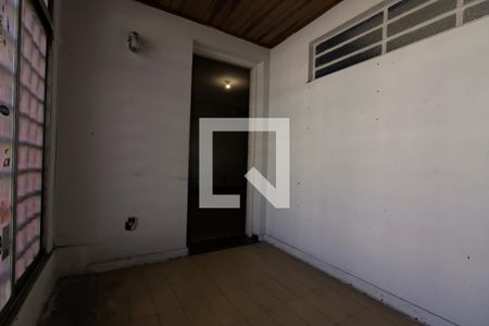 Casa à venda com 240m², 2 quartos e 3 vagas Casa à venda com 240m², 2 quartos e 3 vagasCloset do quarto 2