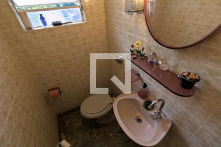 Casa à venda com 240m², 2 quartos e 3 vagas Casa à venda com 240m², 2 quartos e 3 vagasLavabo