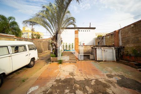 Casa à venda com 120m², 2 quartos e 7 vagasQuintal
