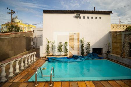Casa à venda com 120m², 2 quartos e 7 vagasPiscina