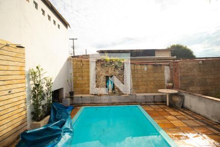 Casa à venda com 120m², 2 quartos e 7 vagasPiscina