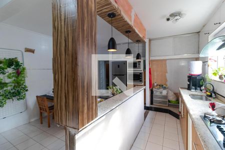 Casa à venda com 120m², 2 quartos e 7 vagasCozinha