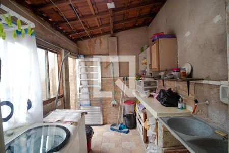 Casa à venda com 120m², 2 quartos e 7 vagasÁrea de Serviço