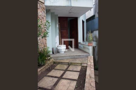 Casa para alugar com 400m², 3 quartos e 4 vagas Casa para alugar com 400m², 3 quartos e 4 vagasEntrada