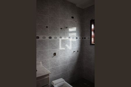 Casa para alugar com 400m², 3 quartos e 4 vagas Casa para alugar com 400m², 3 quartos e 4 vagasBanheiro da Suíte 2