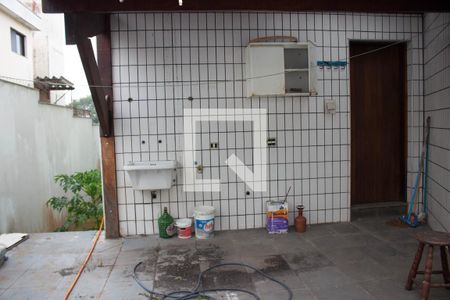 Casa para alugar com 400m², 3 quartos e 4 vagas Casa para alugar com 400m², 3 quartos e 4 vagasLavanderia