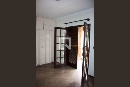 Casa para alugar com 400m², 3 quartos e 4 vagas Casa para alugar com 400m², 3 quartos e 4 vagasVaranda da Suíte 1