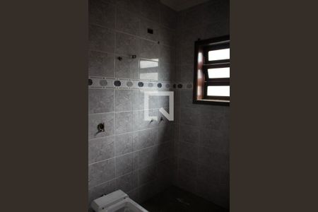 Casa para alugar com 400m², 3 quartos e 4 vagas Casa para alugar com 400m², 3 quartos e 4 vagasBanheiro da Suíte 2