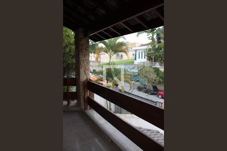 Casa para alugar com 400m², 3 quartos e 4 vagas Casa para alugar com 400m², 3 quartos e 4 vagasVaranda da Suíte 1