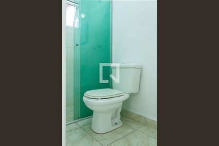 Casa de condomínio para alugar com 125m², 3 quartos e 2 vagas Casa de condomínio para alugar com 125m², 3 quartos e 2 vagasBanheiro da Suíte
