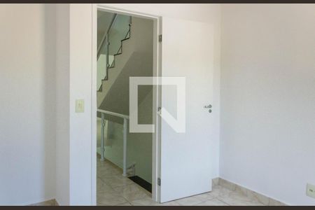 Quarto de casa de condomínio à venda com 3 quartos, 125m² em Jardim Cristal, São Paulo