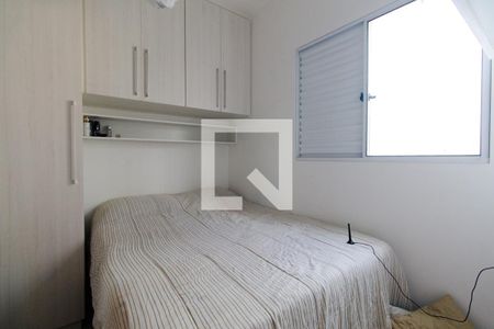 Quarto 2 de apartamento para alugar com 2 quartos, 46m² em Vila Santa Clara, São Paulo