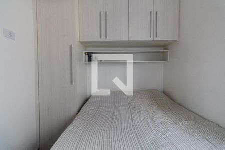 Quarto 2 de apartamento para alugar com 2 quartos, 46m² em Vila Santa Clara, São Paulo