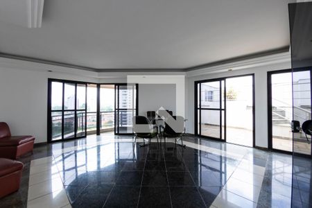 Apartamento à venda com 264m², 3 quartos e 4 vagas Apartamento à venda com 264m², 3 quartos e 4 vagasHall