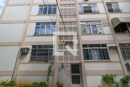 Apartamento à venda com 85m², 4 quartos e 1 vaga Apartamento à venda com 85m², 4 quartos e 1 vagaFachada