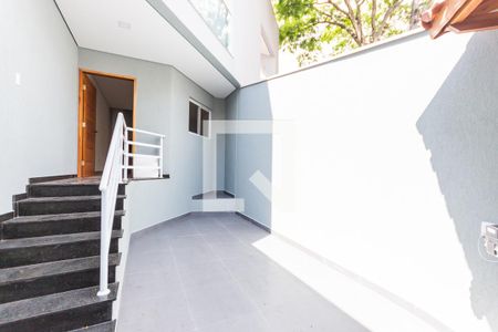 Casa à venda com 114m², 2 quartos e 1 vaga Casa à venda com 114m², 2 quartos e 1 vagaGaragem