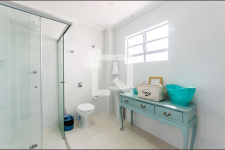 Banheiro de apartamento para alugar com 1 quarto, 54m² em José Menino, Santos