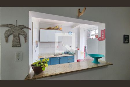 Cozinha de apartamento para alugar com 1 quarto, 54m² em José Menino, Santos